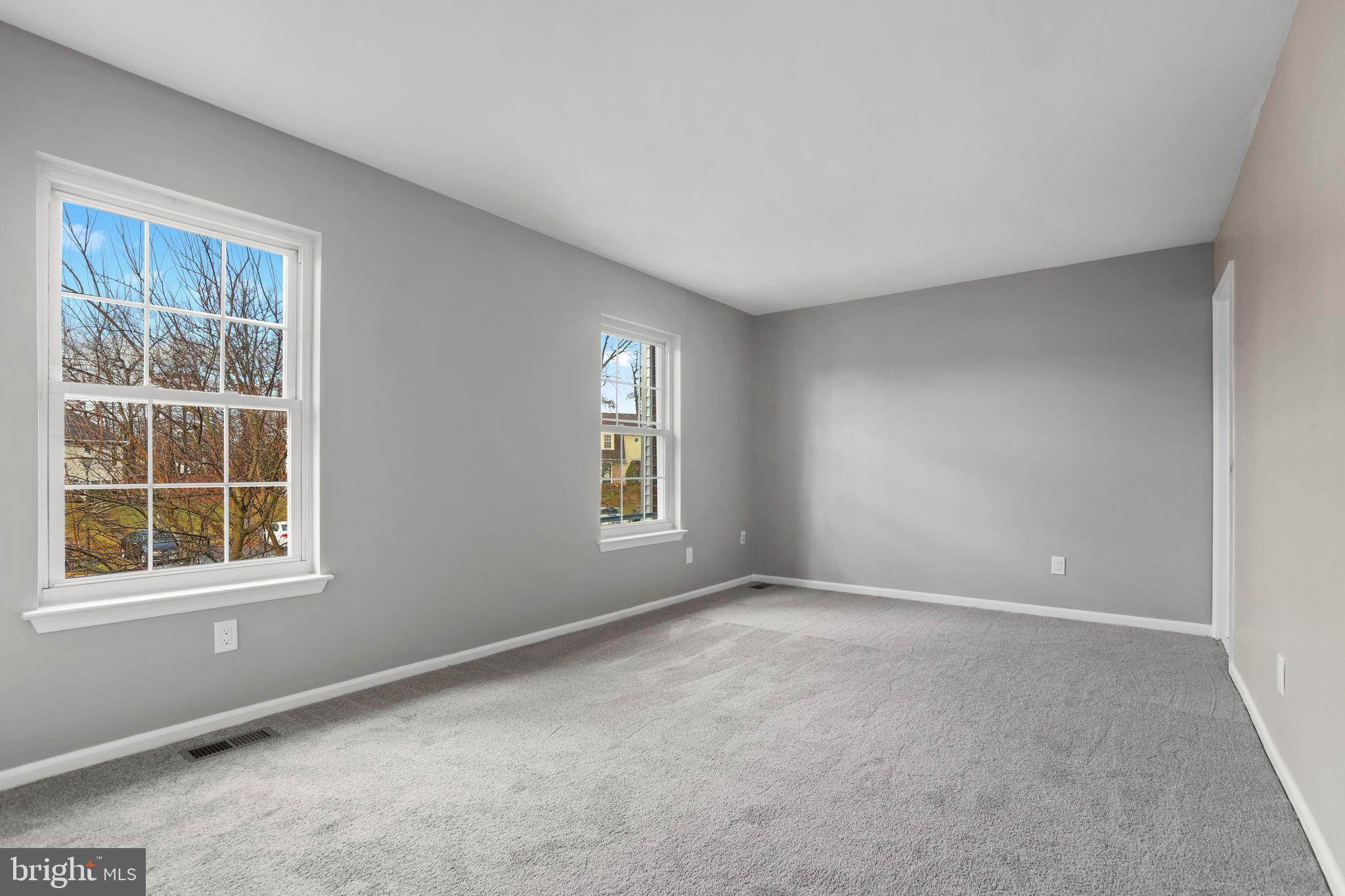 CASTLEMILL - Residential