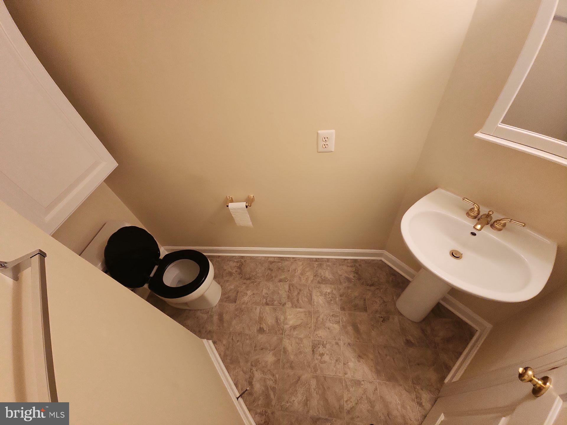 JAPONICA - Residential Lease