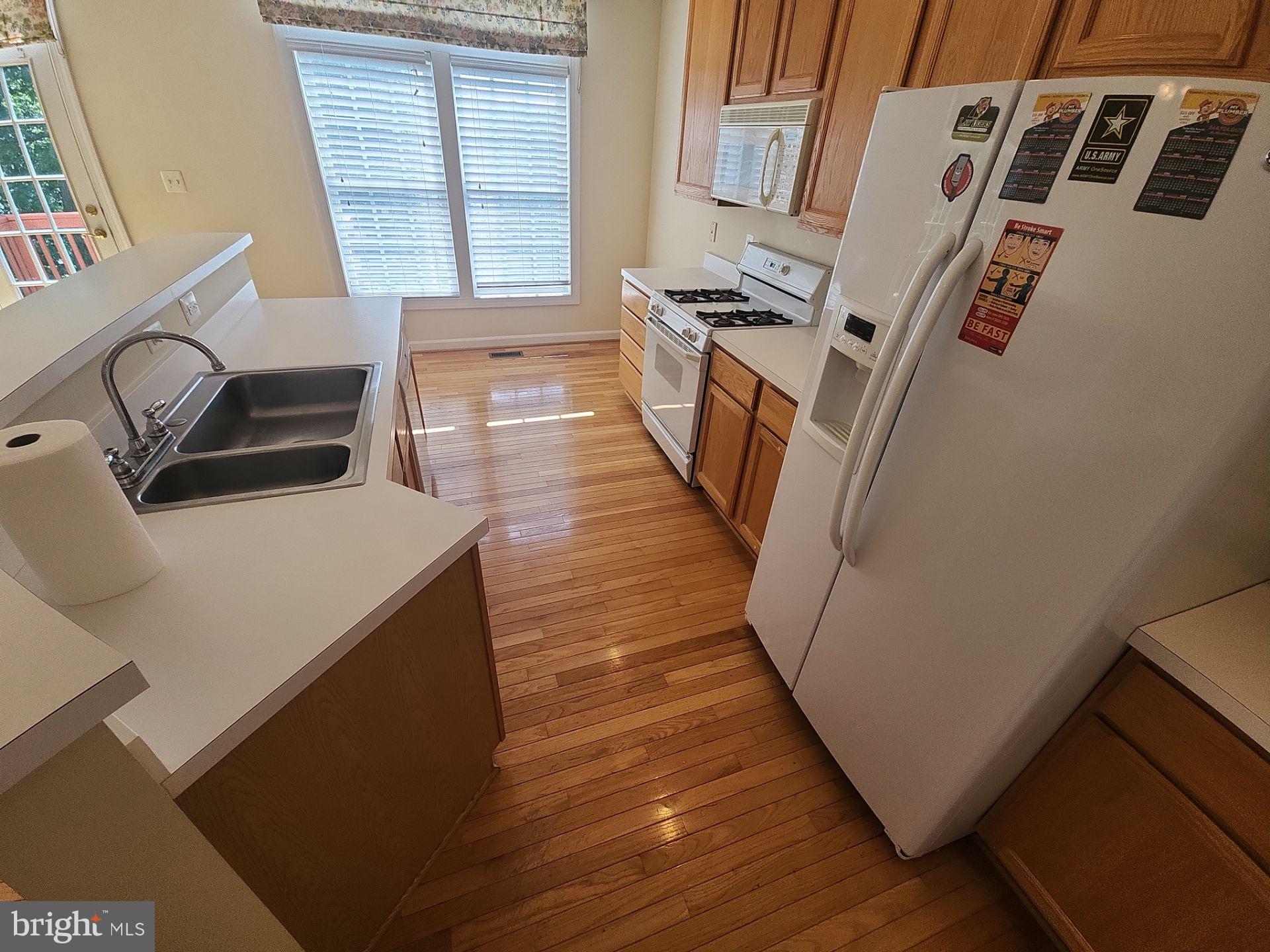 JAPONICA - Residential Lease