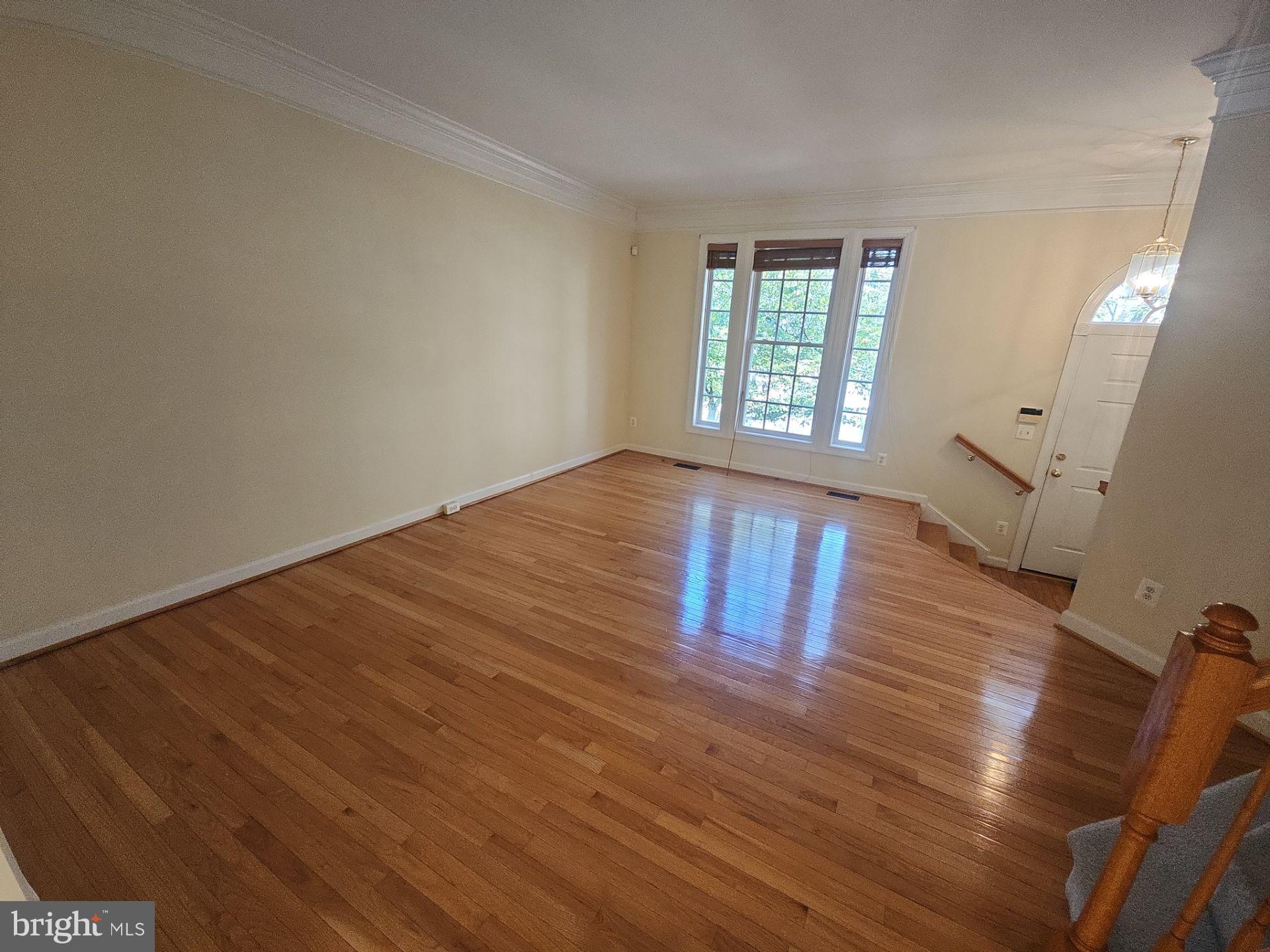 JAPONICA - Residential Lease