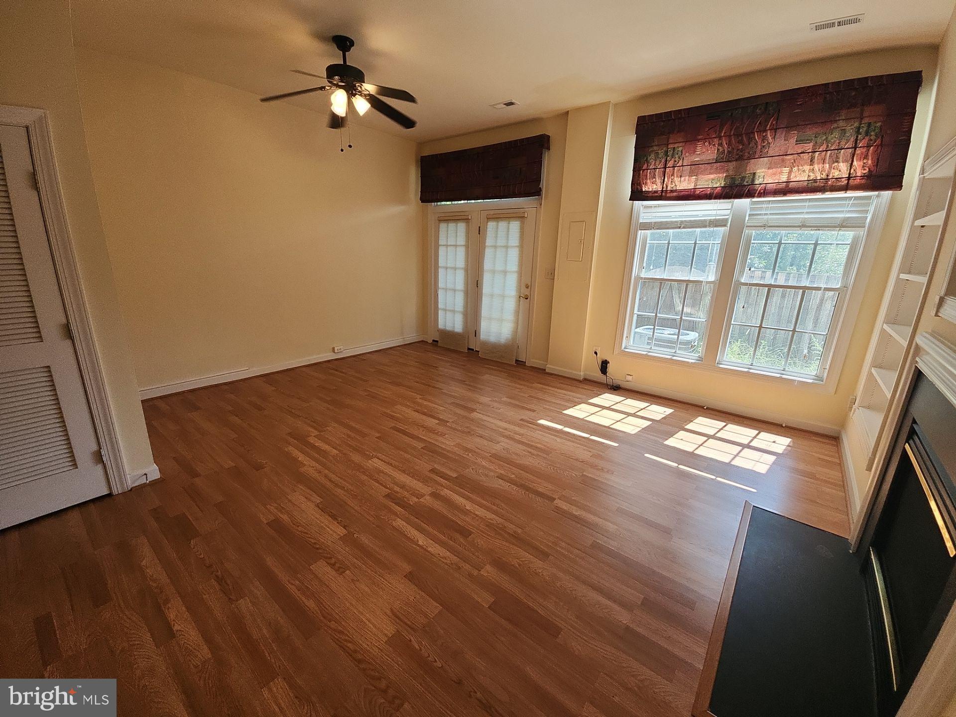 JAPONICA - Residential Lease