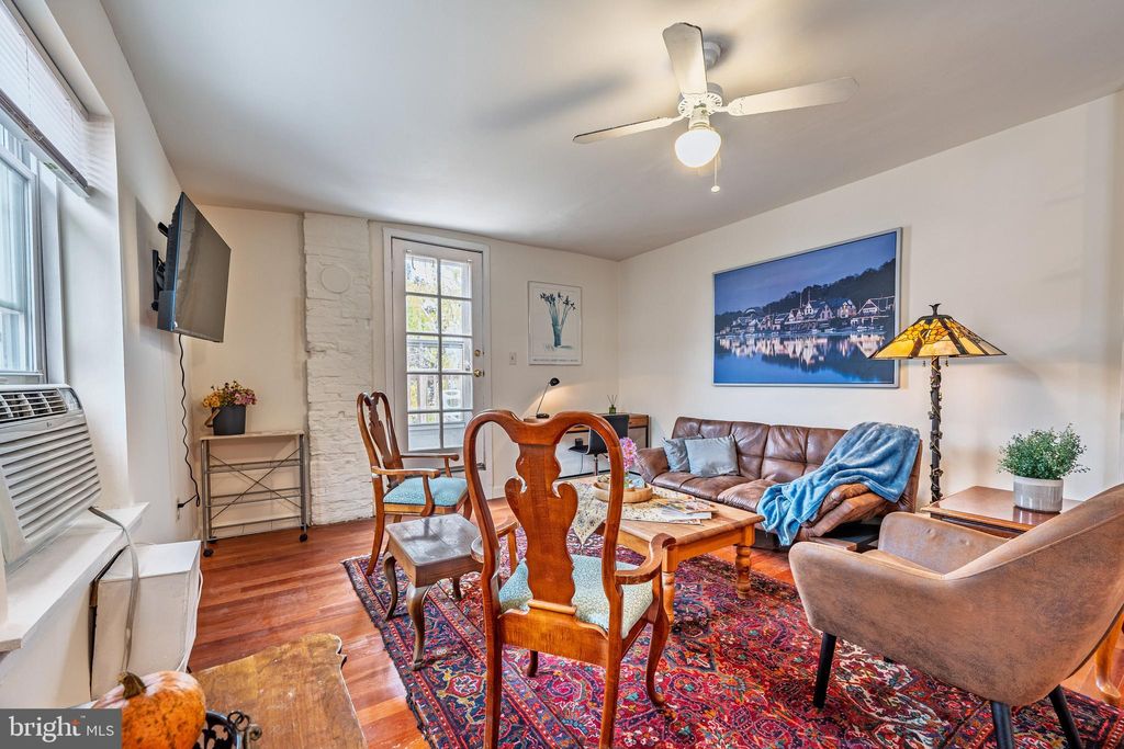 Photo of 2007 Mount Vernon Street #3R, PHILADELPHIA, PA 19130 (MLS # PAPH2577104)