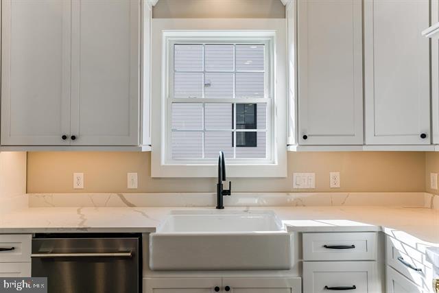 OVERBROOK - Residential