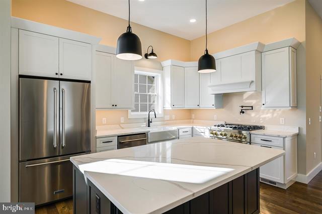 OVERBROOK - Residential