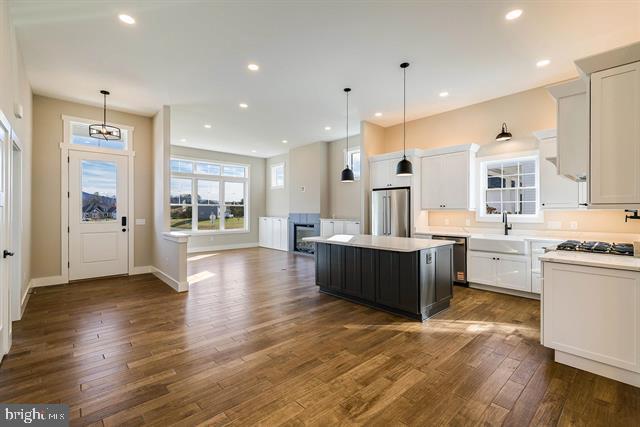 OVERBROOK - Residential