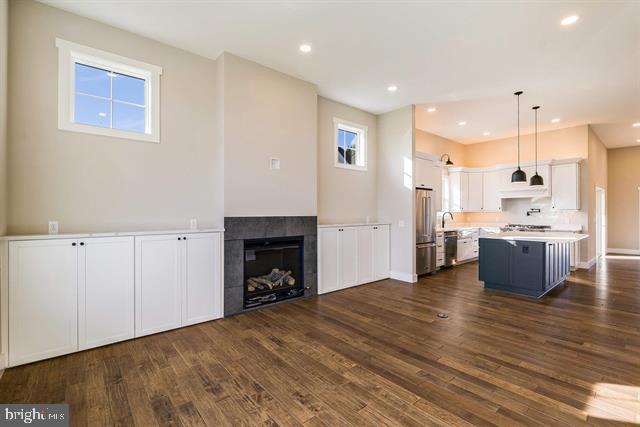 OVERBROOK - Residential