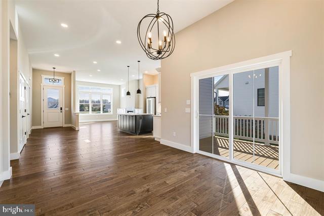 OVERBROOK - Residential