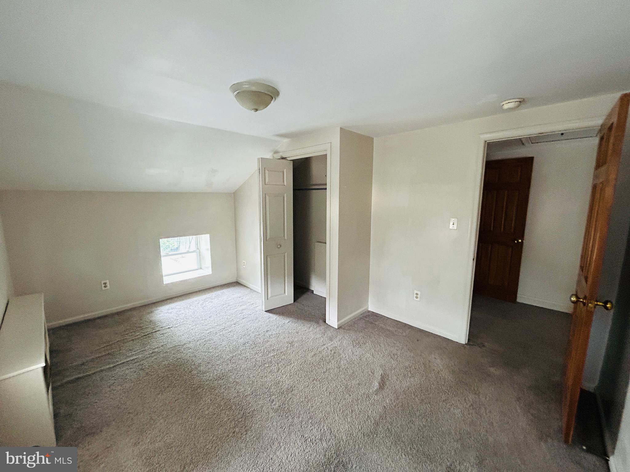 ROXBOROUGH - Residential Lease