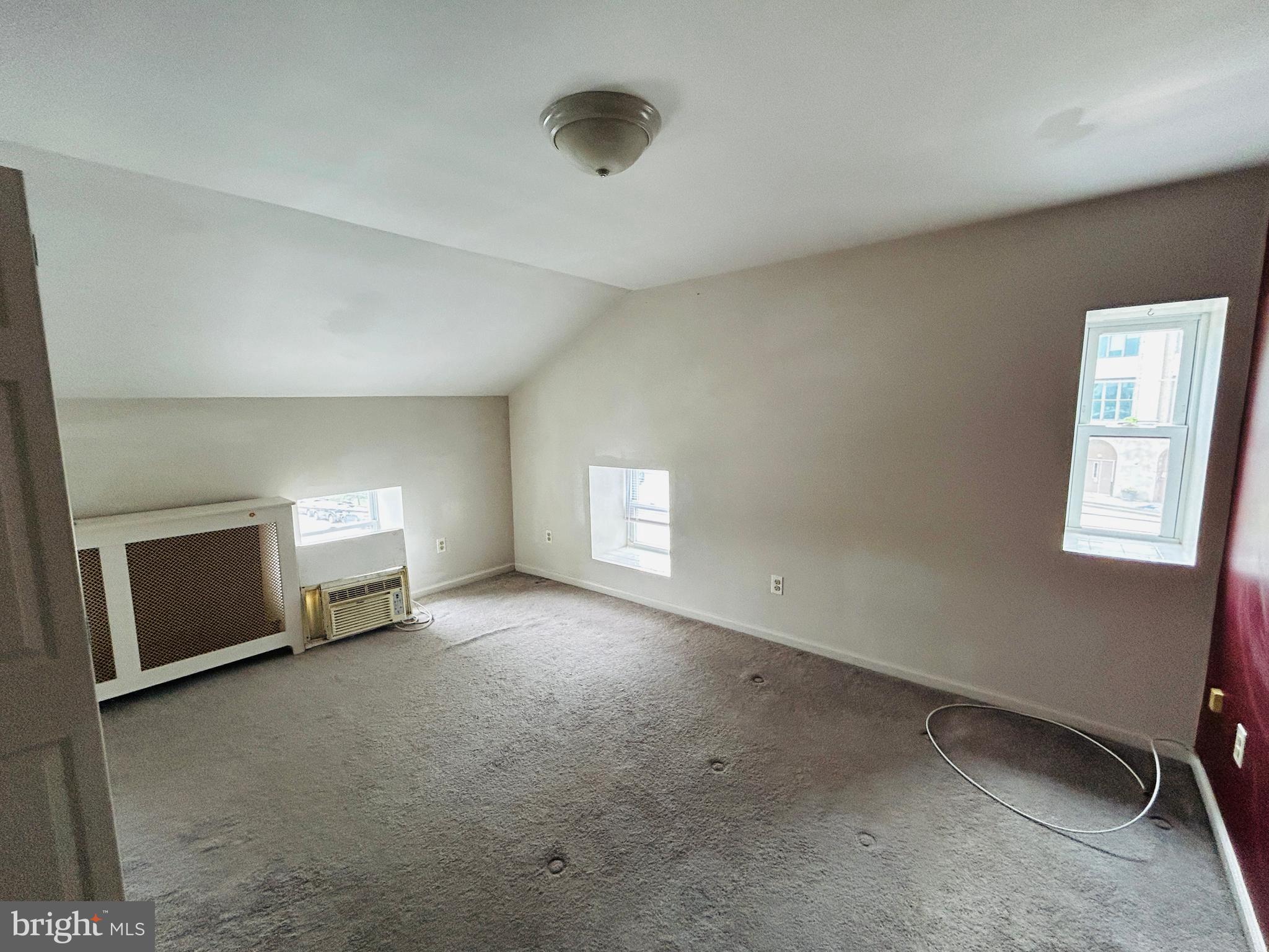 ROXBOROUGH - Residential Lease