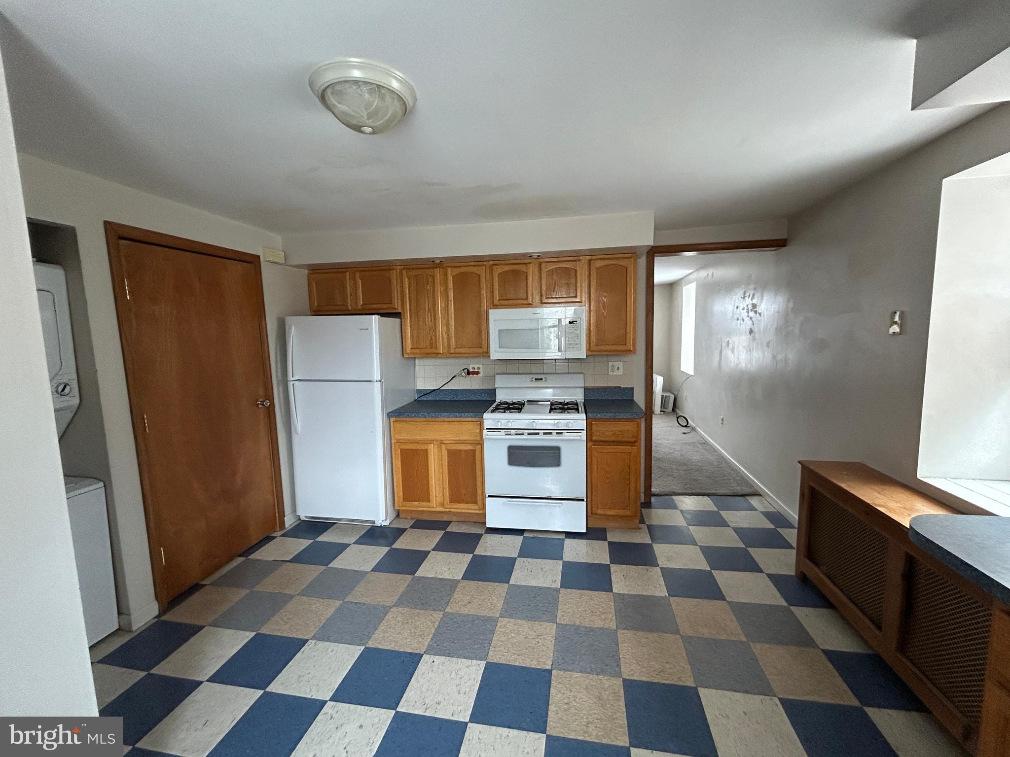 ROXBOROUGH - Residential Lease