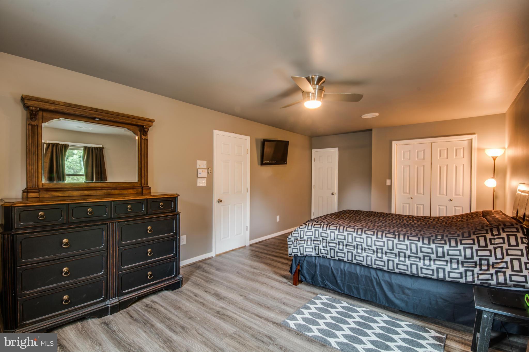 BREEZEWOOD - Residential