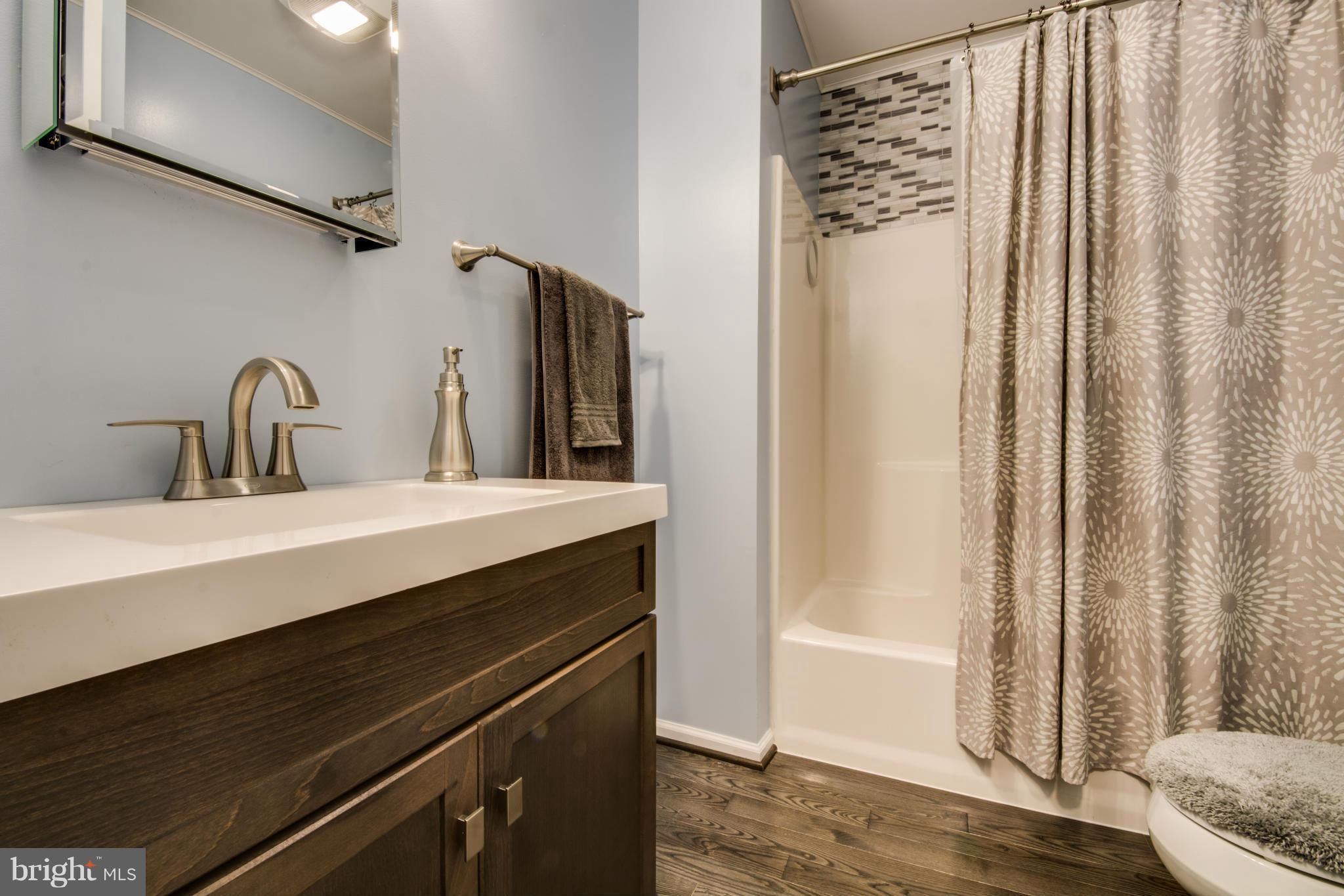 BREEZEWOOD - Residential