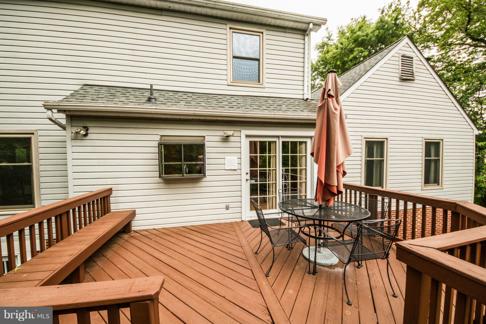 BREEZEWOOD - Residential