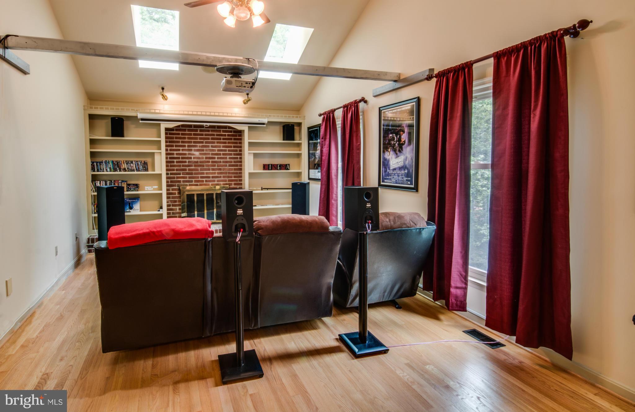 BREEZEWOOD - Residential