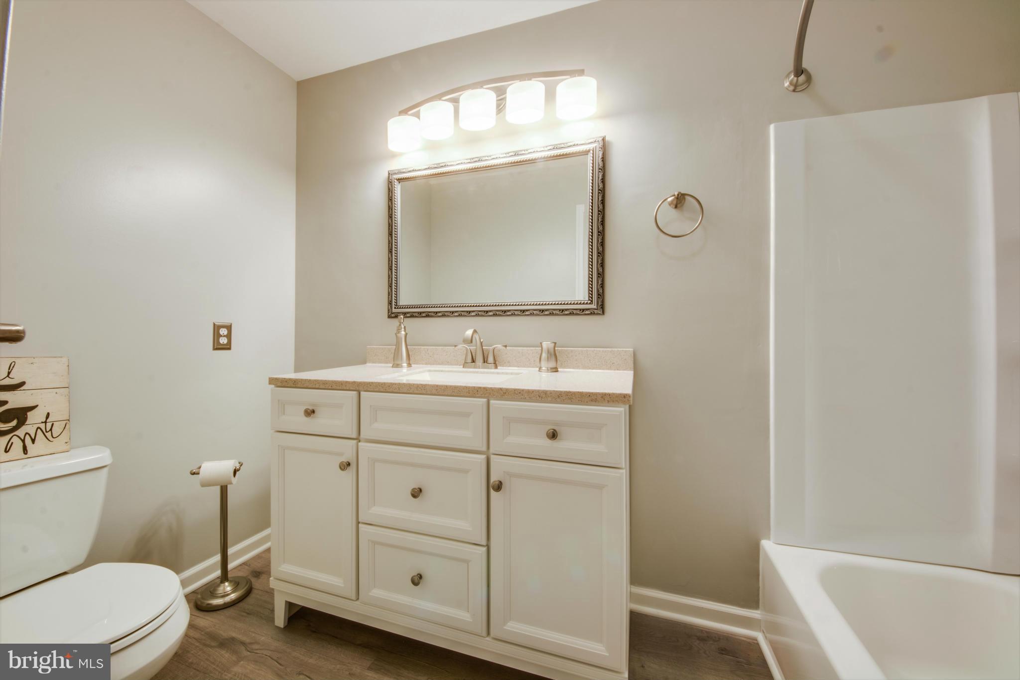 BREEZEWOOD - Residential