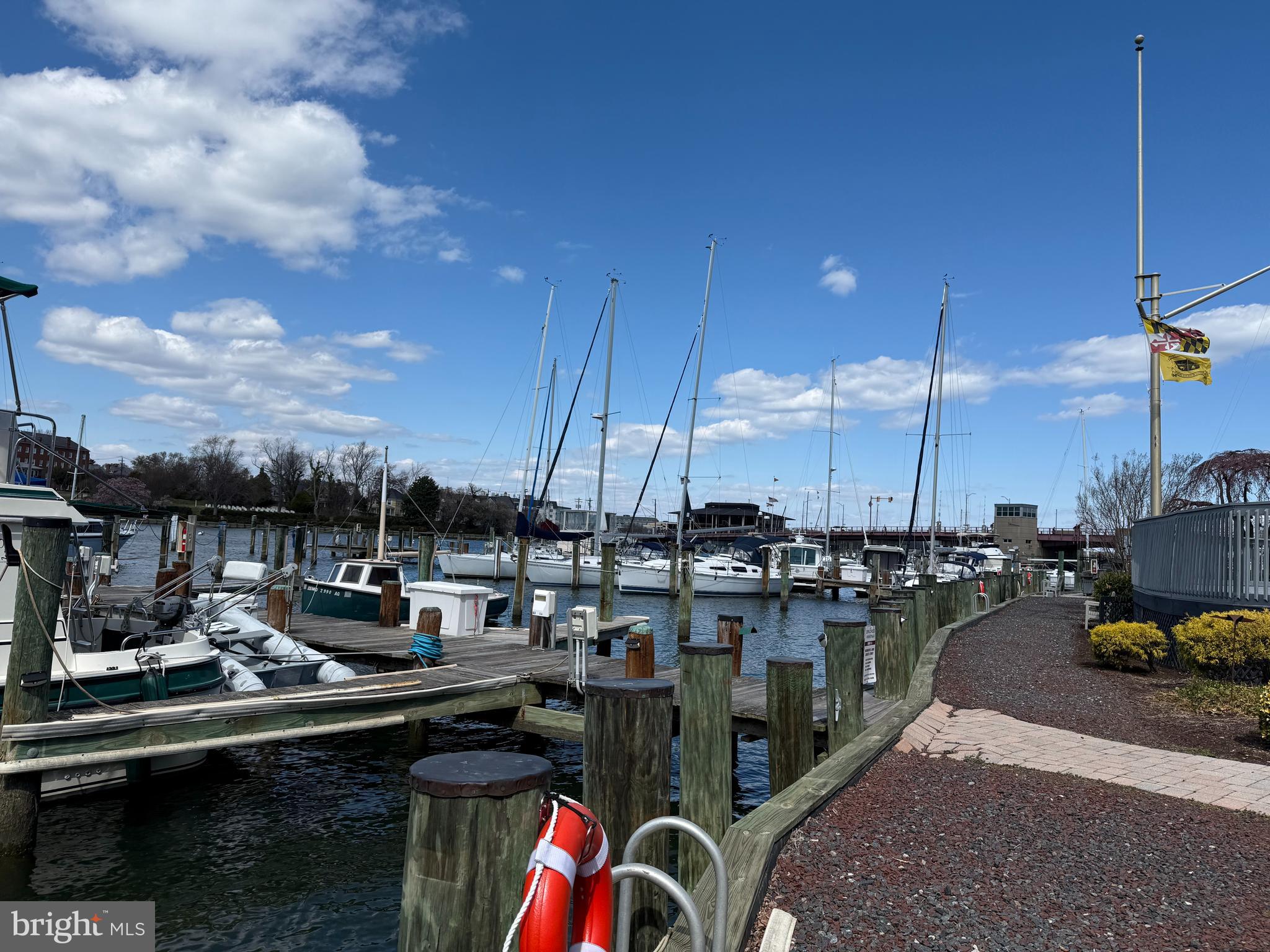 EASTPORT - Residential