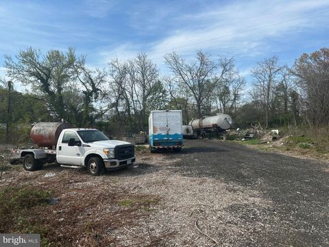 Vacant Land For Sale - 2017 County Road<br/> DISTRICT HEIGHTS, MD 20747