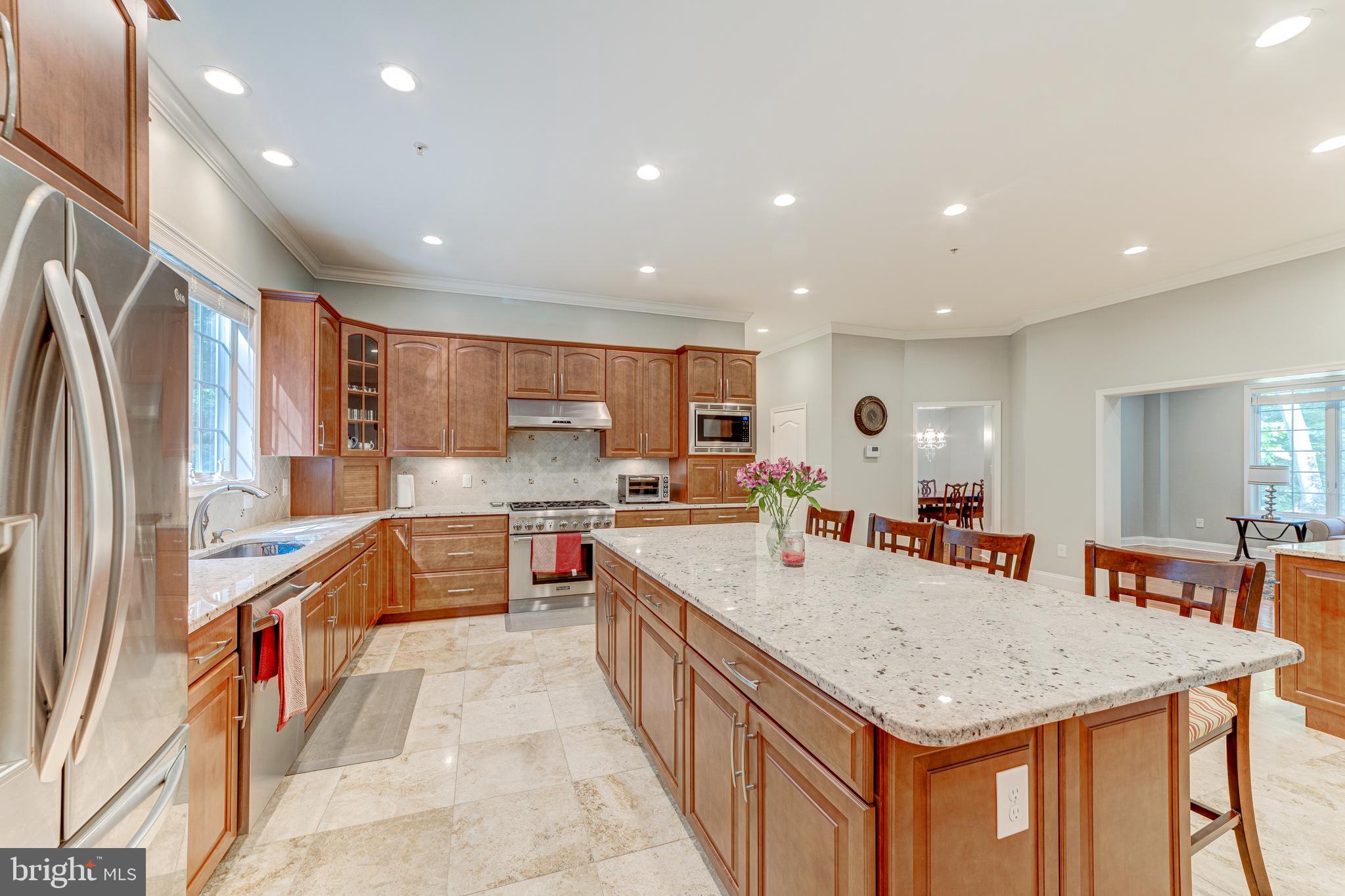 HOLLINRIDGE - Residential