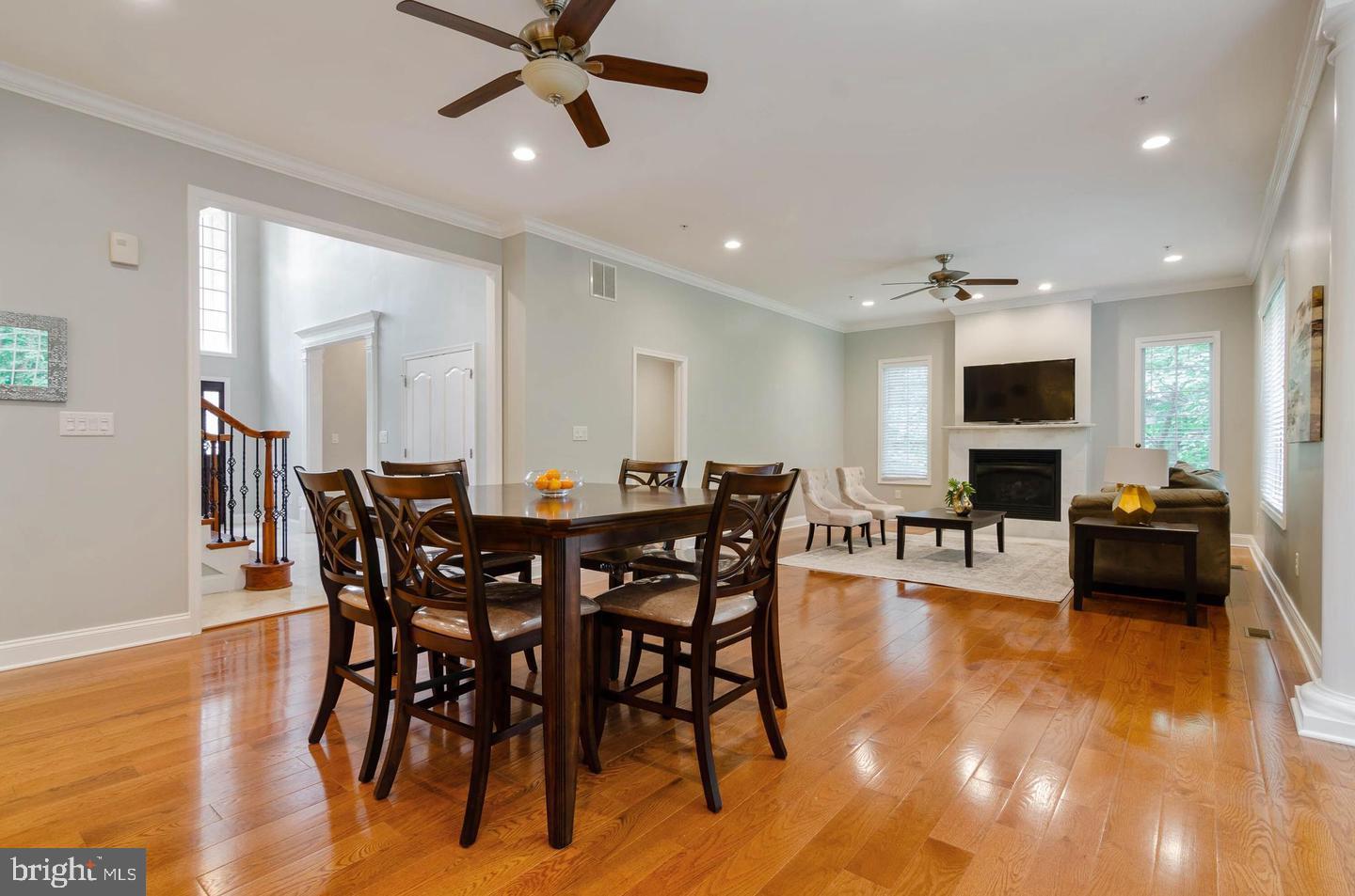 HOLLINRIDGE - Residential