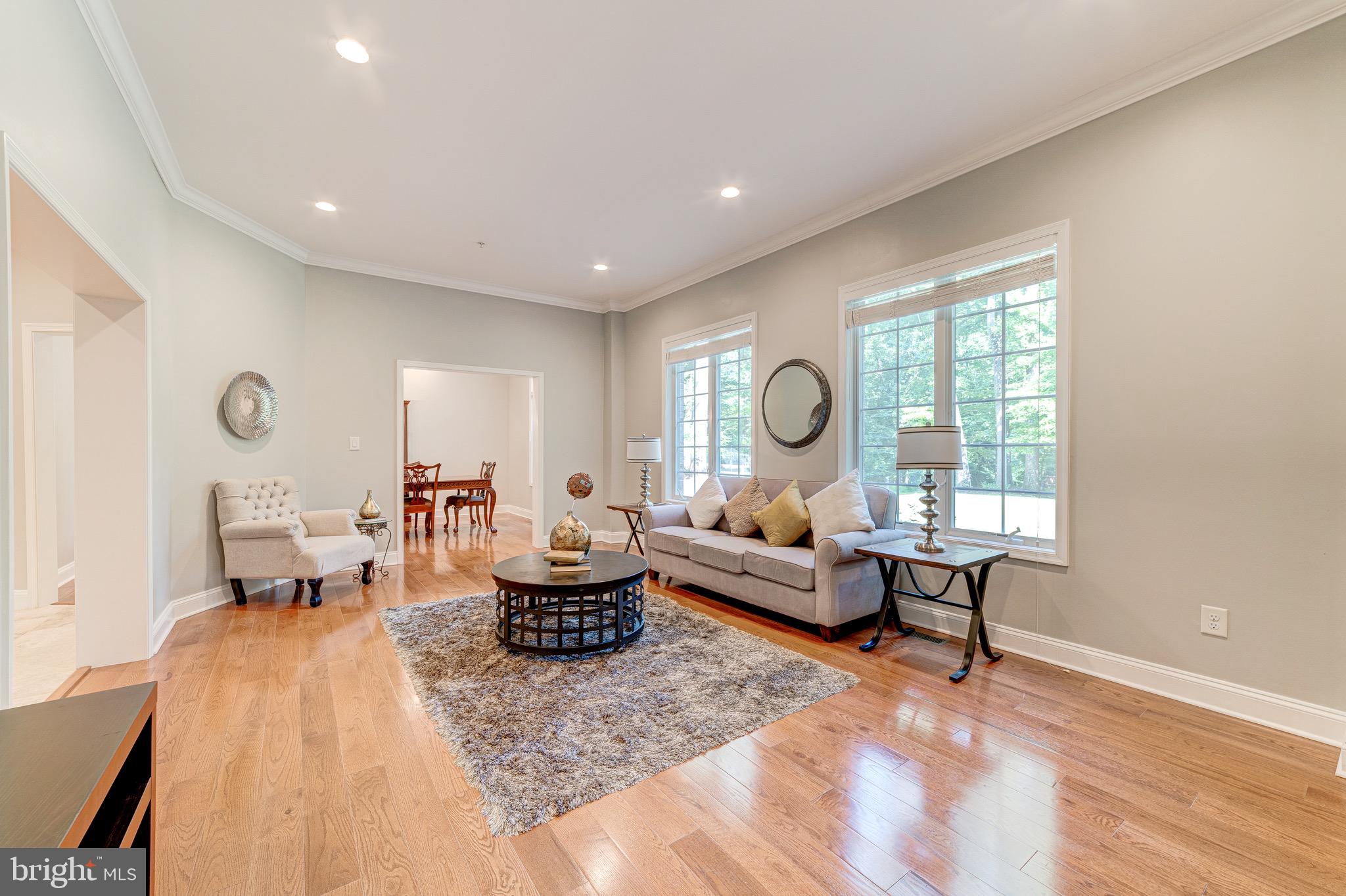 HOLLINRIDGE - Residential