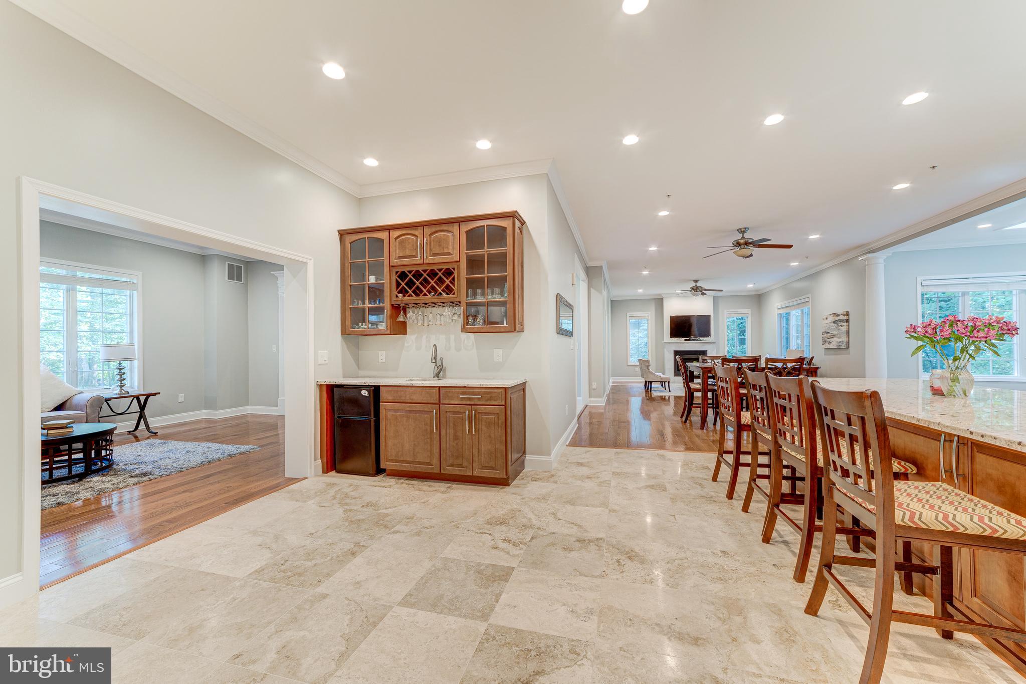 HOLLINRIDGE - Residential