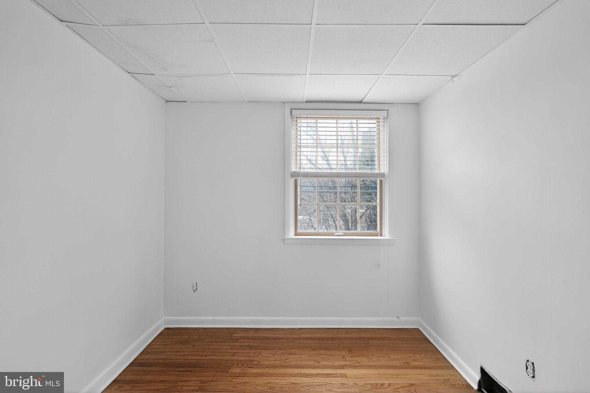 ROXBOROUGH - Residential