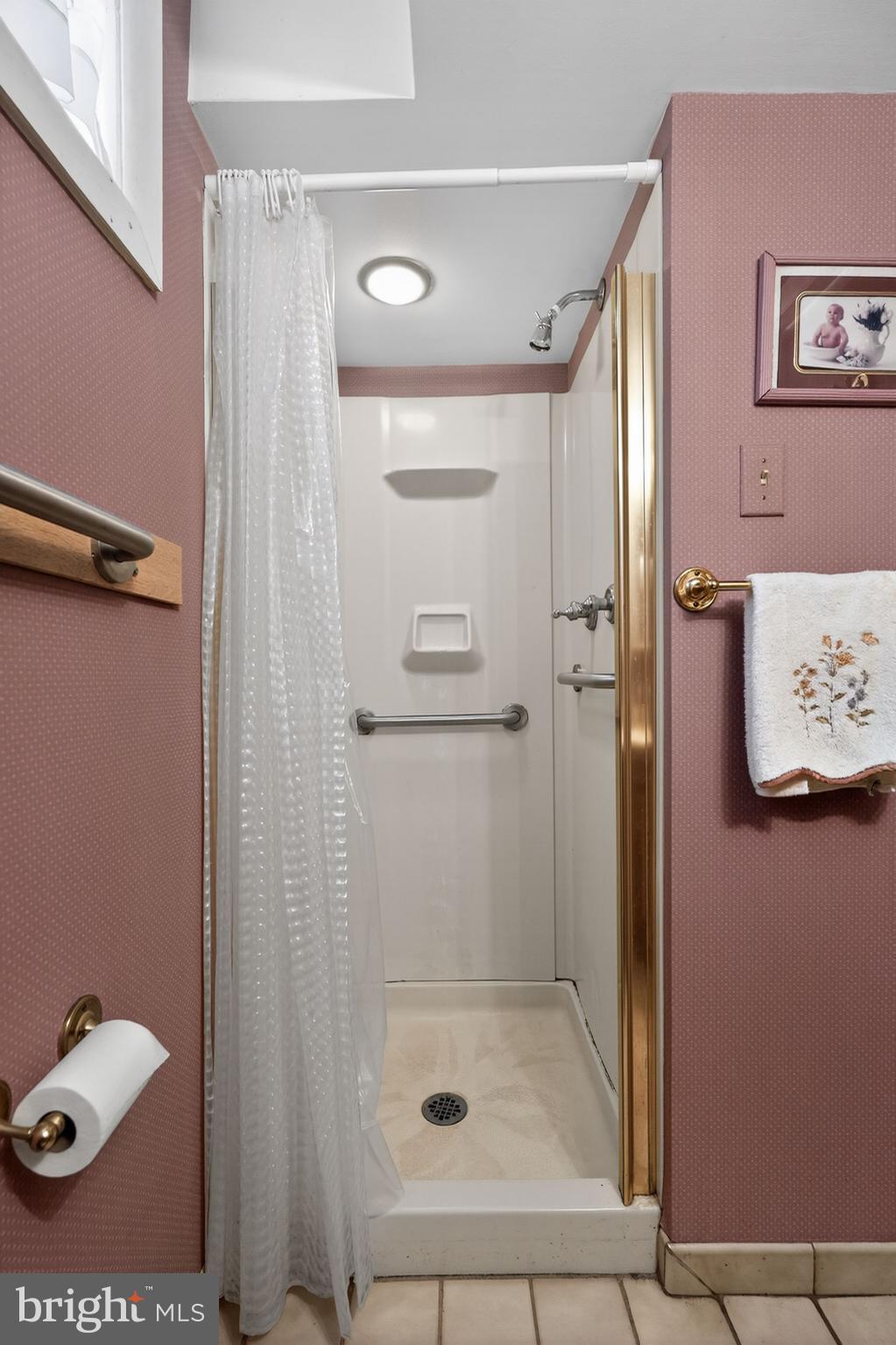 ROXBOROUGH - Residential