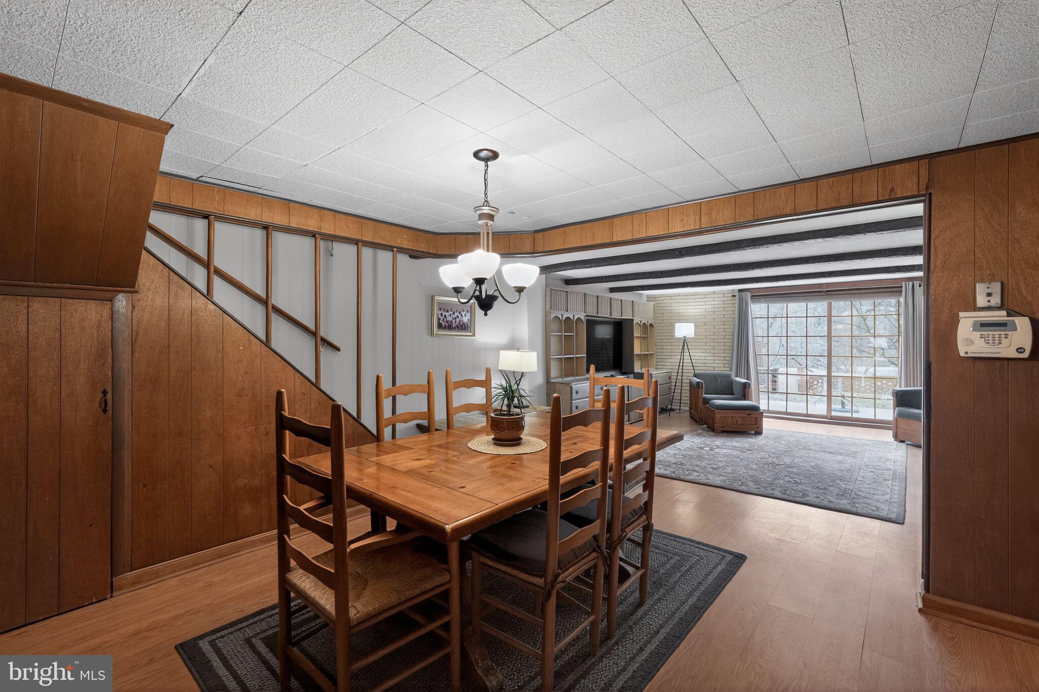 ROXBOROUGH - Residential