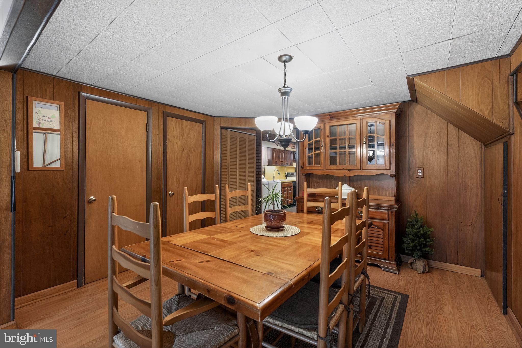 ROXBOROUGH - Residential