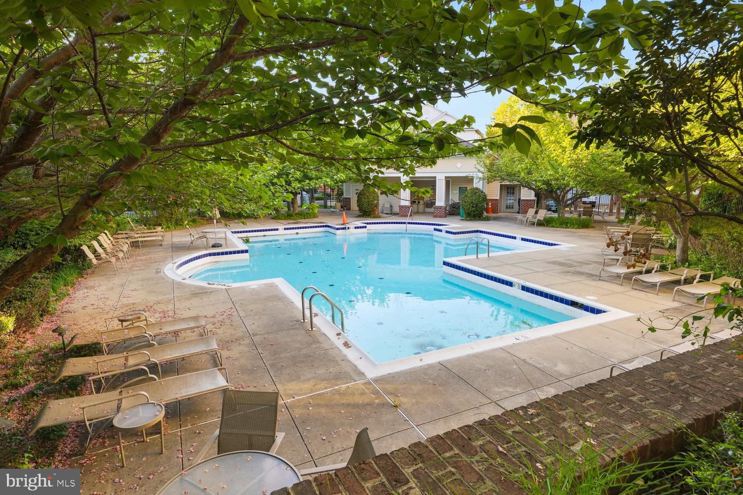 HUNTERS BRANCH - Residential