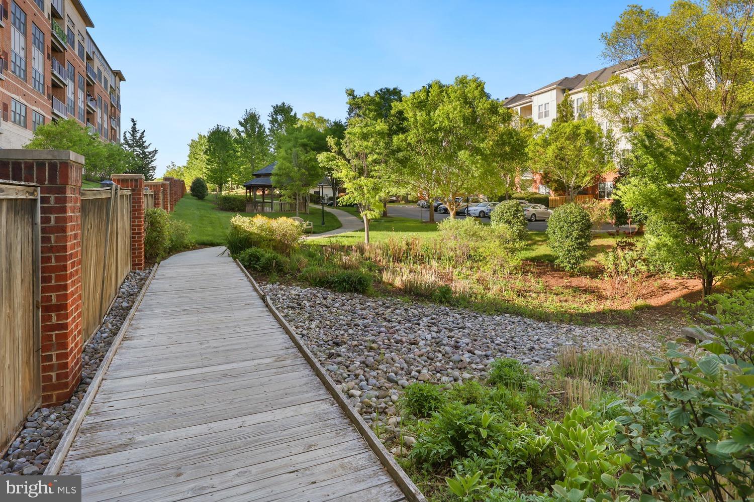 HUNTERS BRANCH - Residential