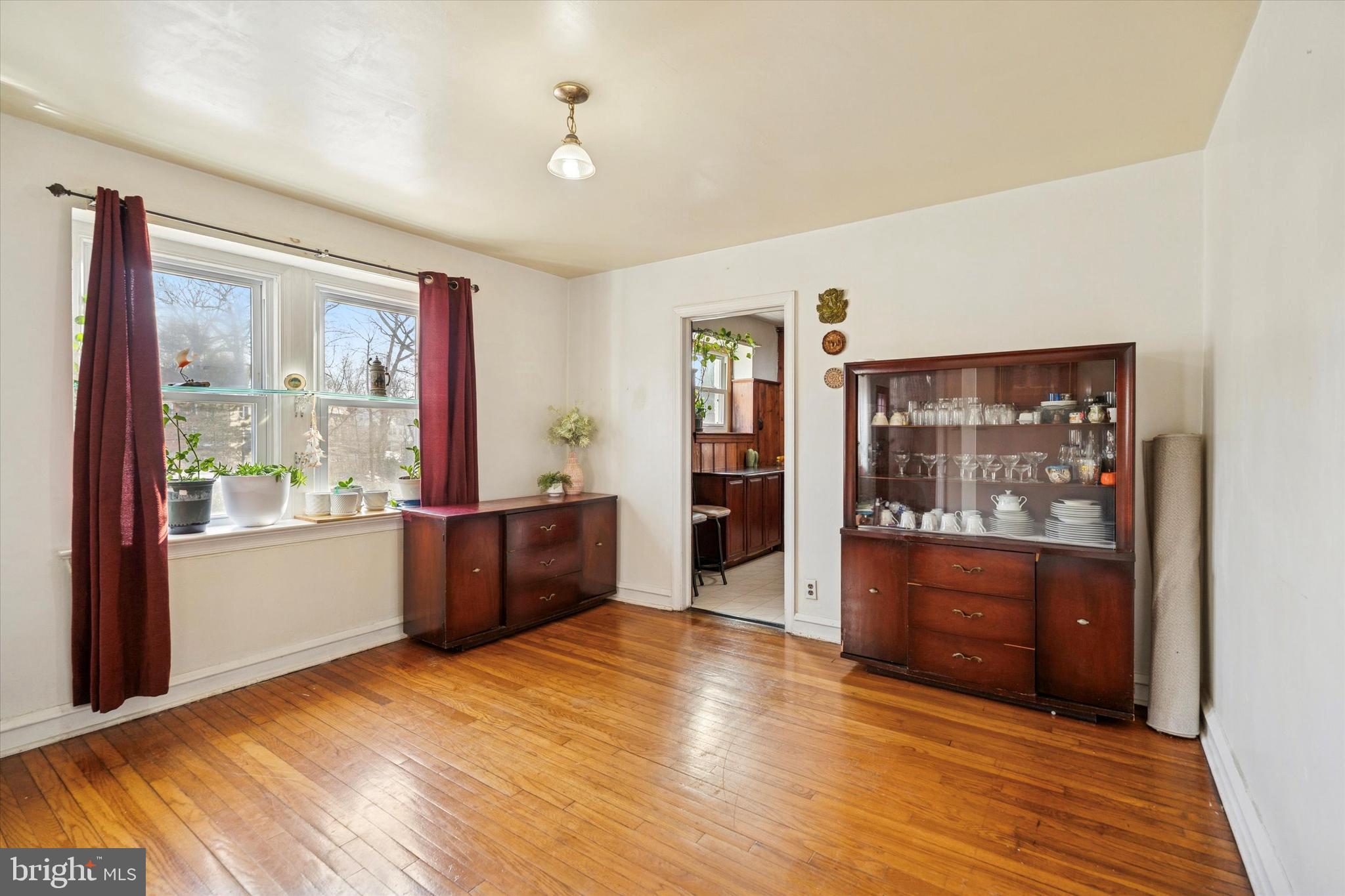 BEVERLY HILLS - Residential