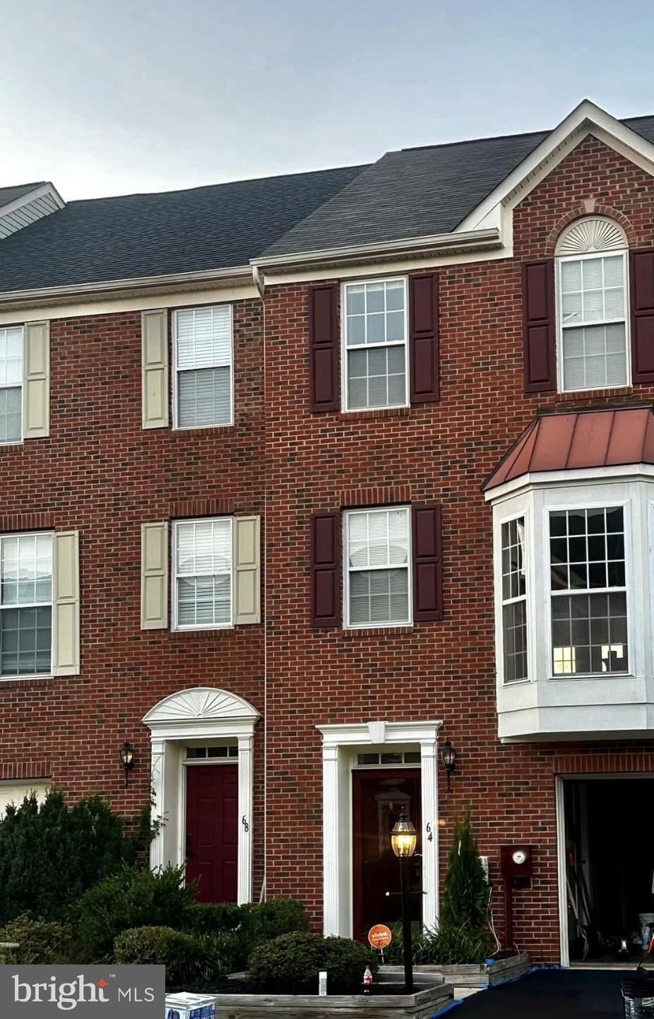 WINDMILL CROSSING - Residential Lease