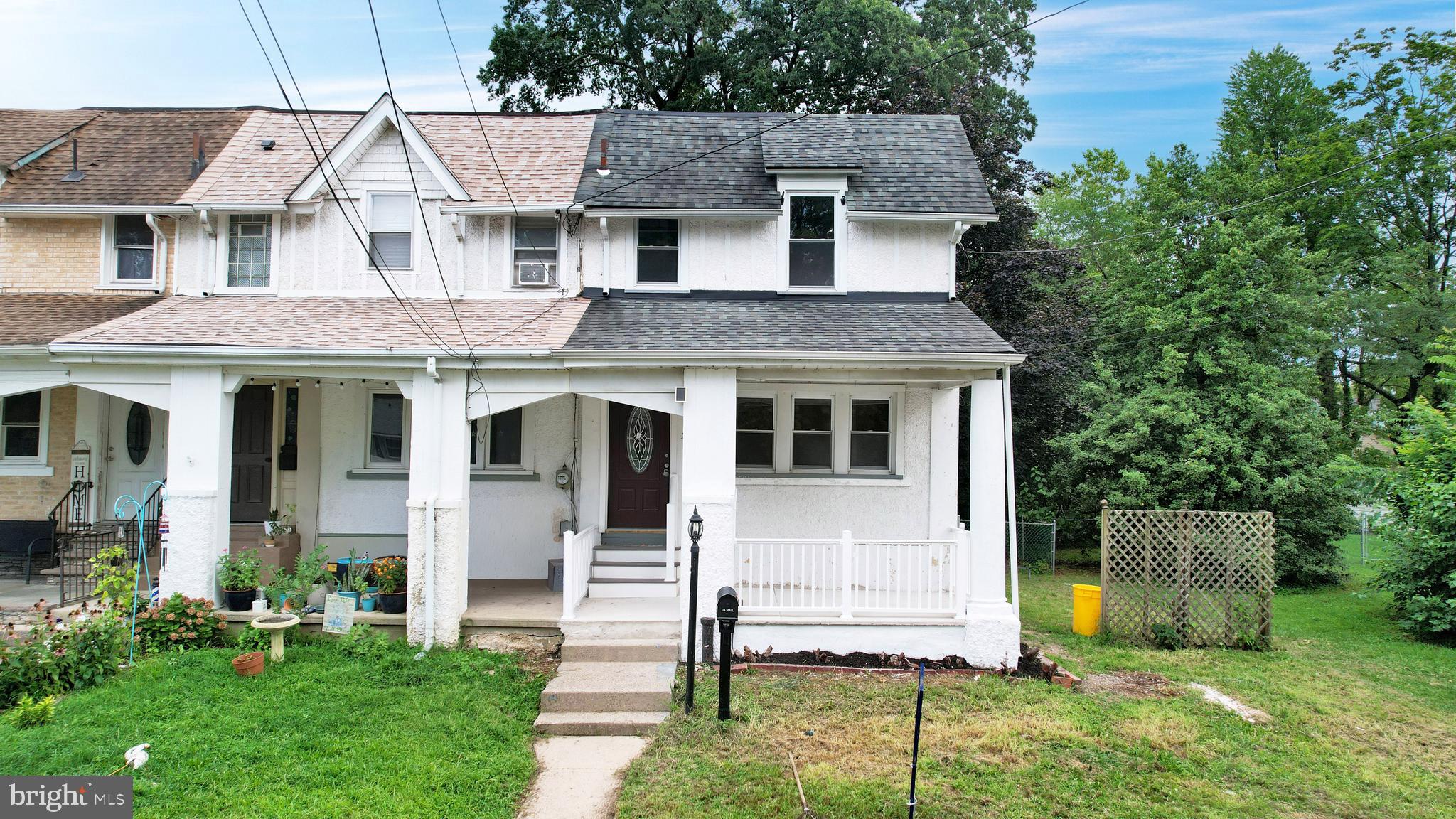 220 OAK STREET