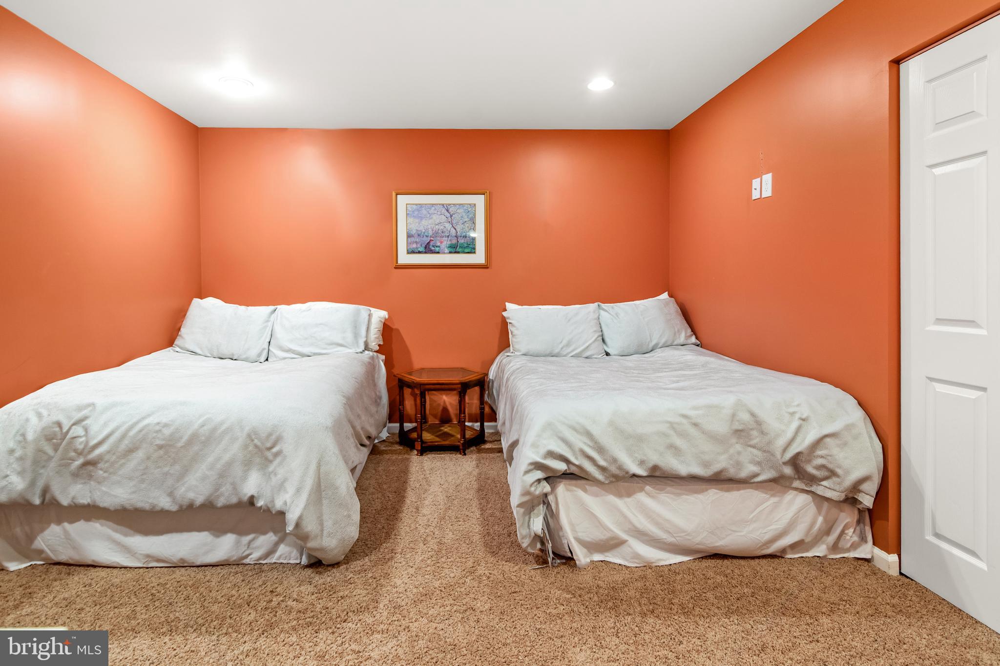 THE PARKE AT MOUNT WASHINGTON - Residential