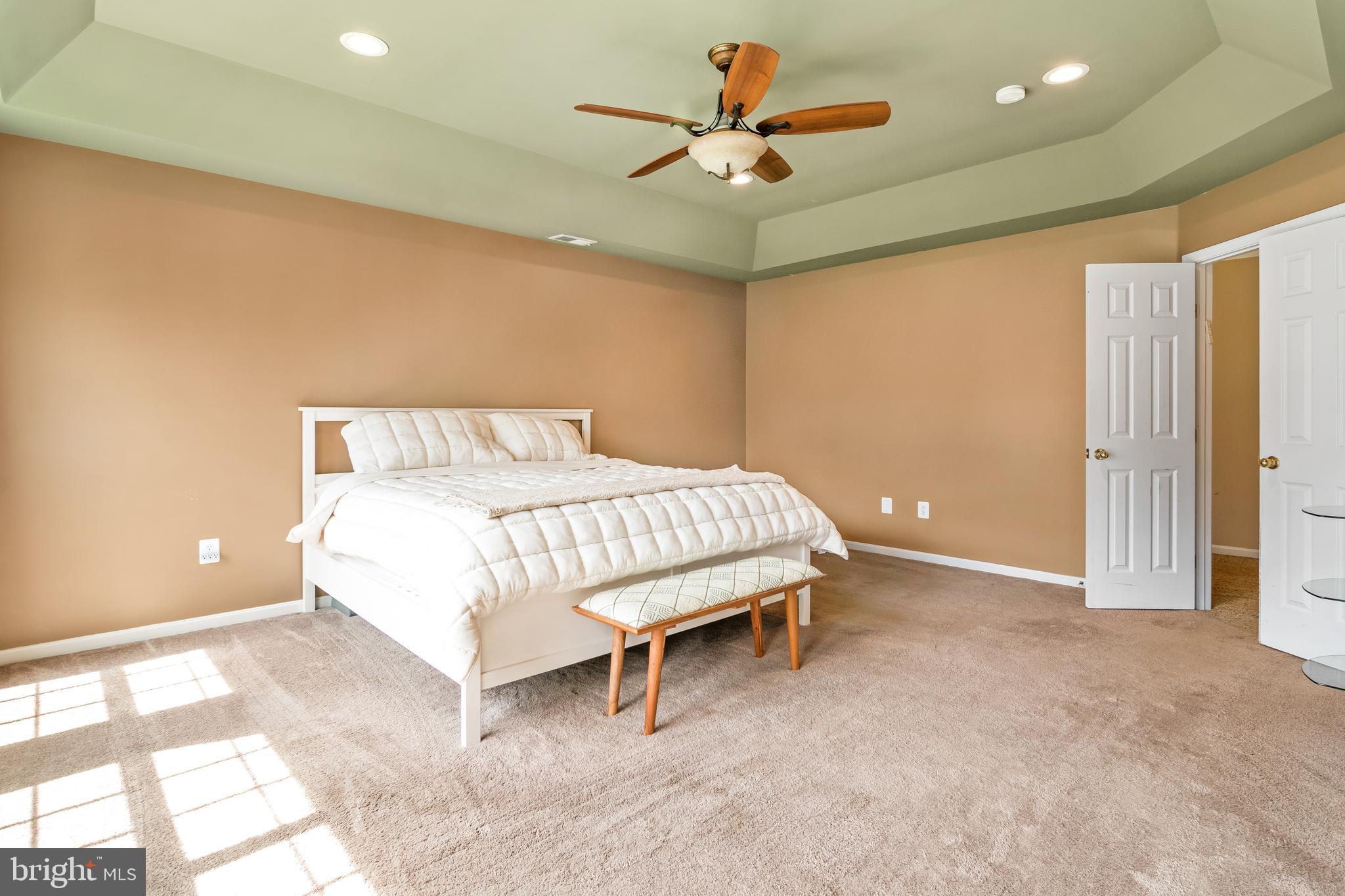 THE PARKE AT MOUNT WASHINGTON - Residential