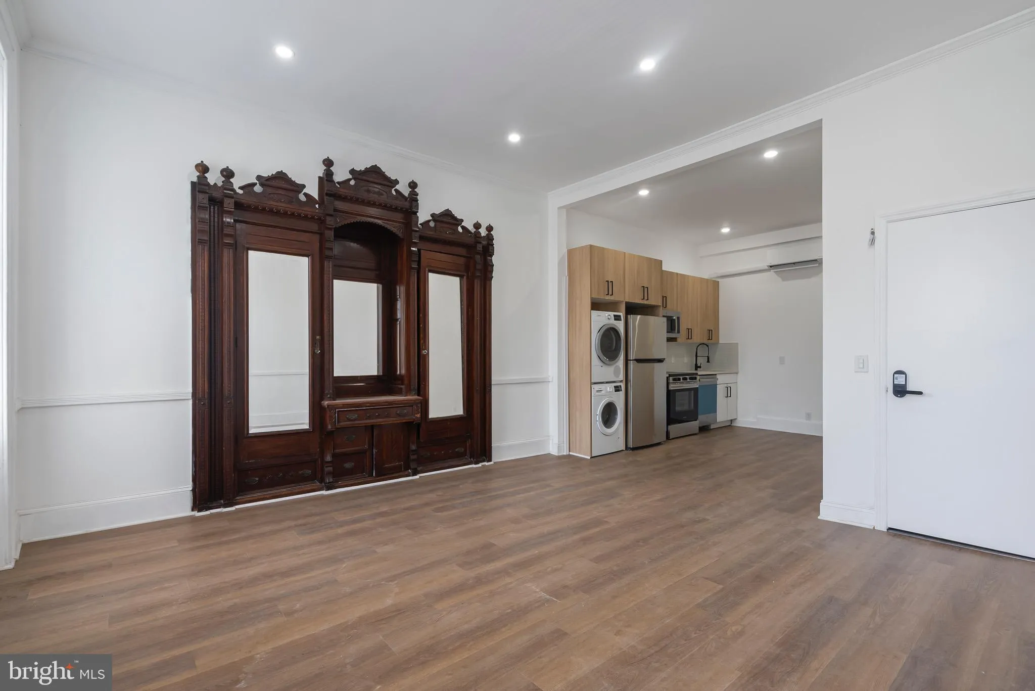 Philadelphia, Pennsylvania 19145, United States, 2 Bedrooms Bedrooms, ,2 BathroomsBathrooms,Residential,Active,143832
