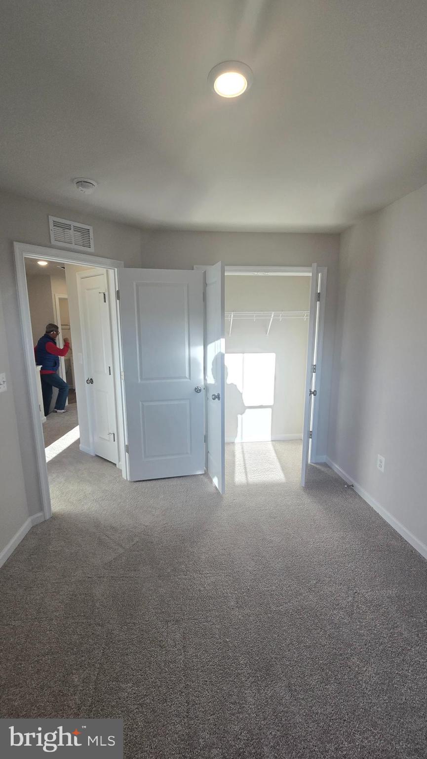 SHENANDOAH SPRINGS - Residential Lease