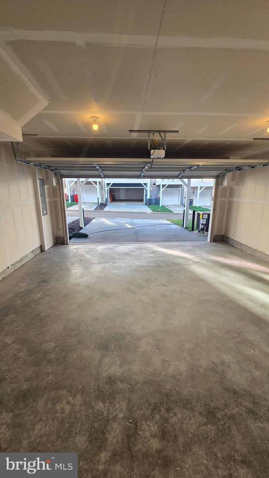 SHENANDOAH SPRINGS - Residential Lease