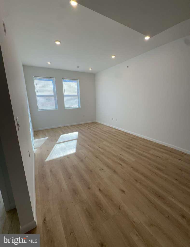 FOX CHASE - Residential Lease