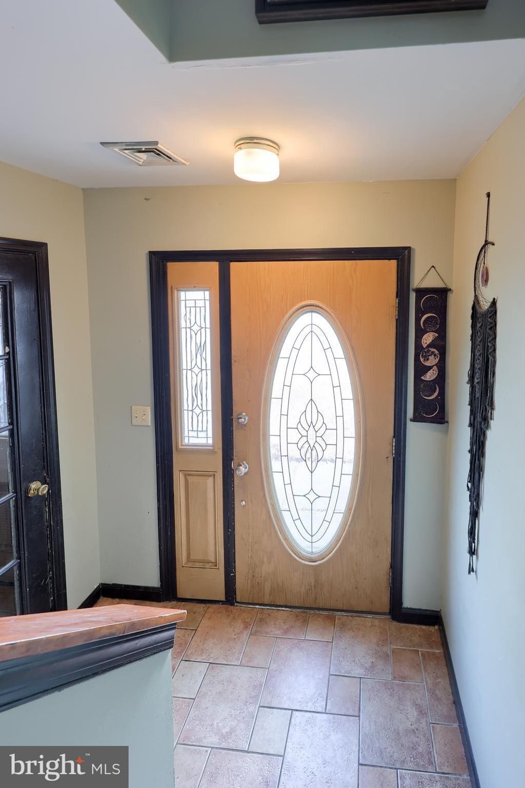 Photo of 572 Cloverbrook Drive, EPHRATA, PA 17522 (MLS # PALA2069068)