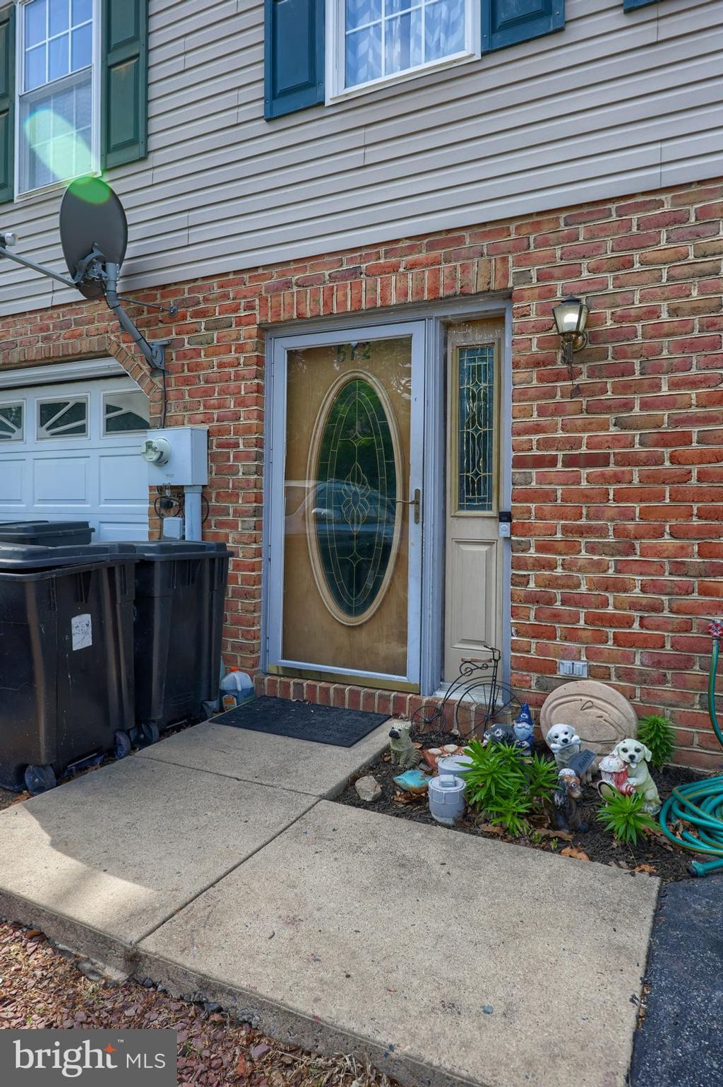 Photo of 572 Cloverbrook Drive, EPHRATA, PA 17522 (MLS # PALA2069068)