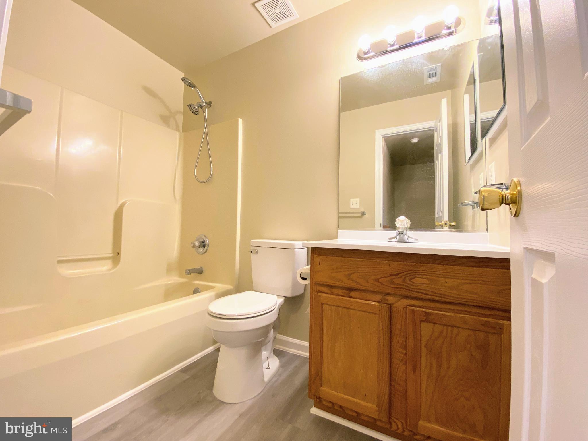 SHERATON HILLS SOUTH - Residential Lease