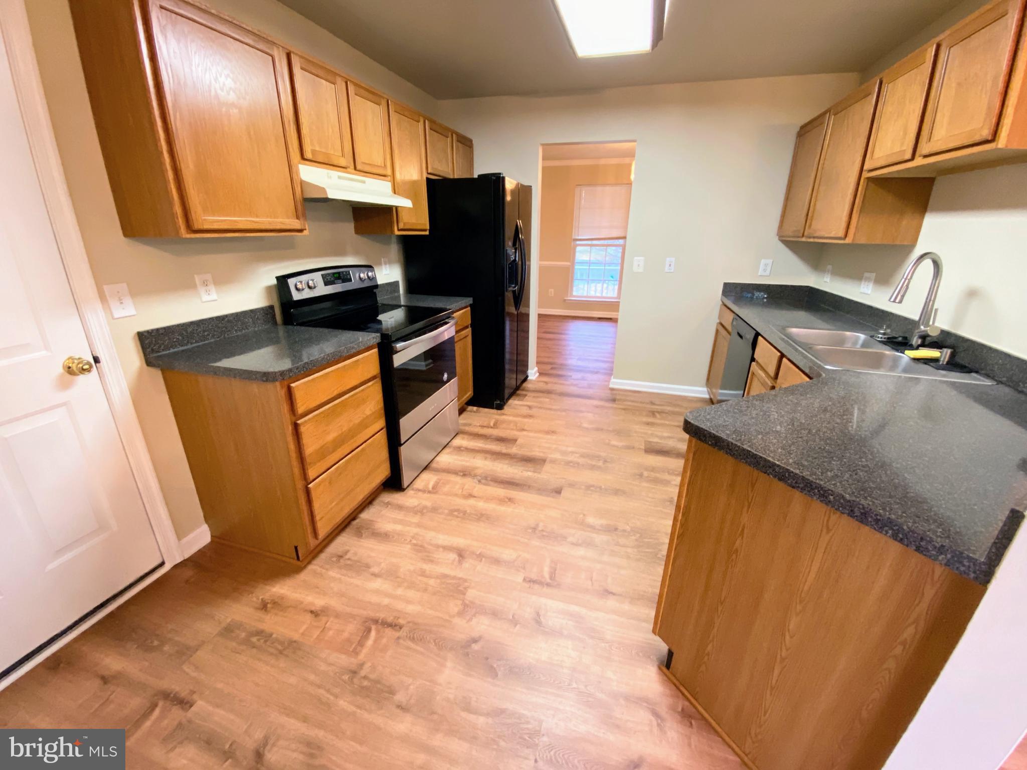 SHERATON HILLS SOUTH - Residential Lease