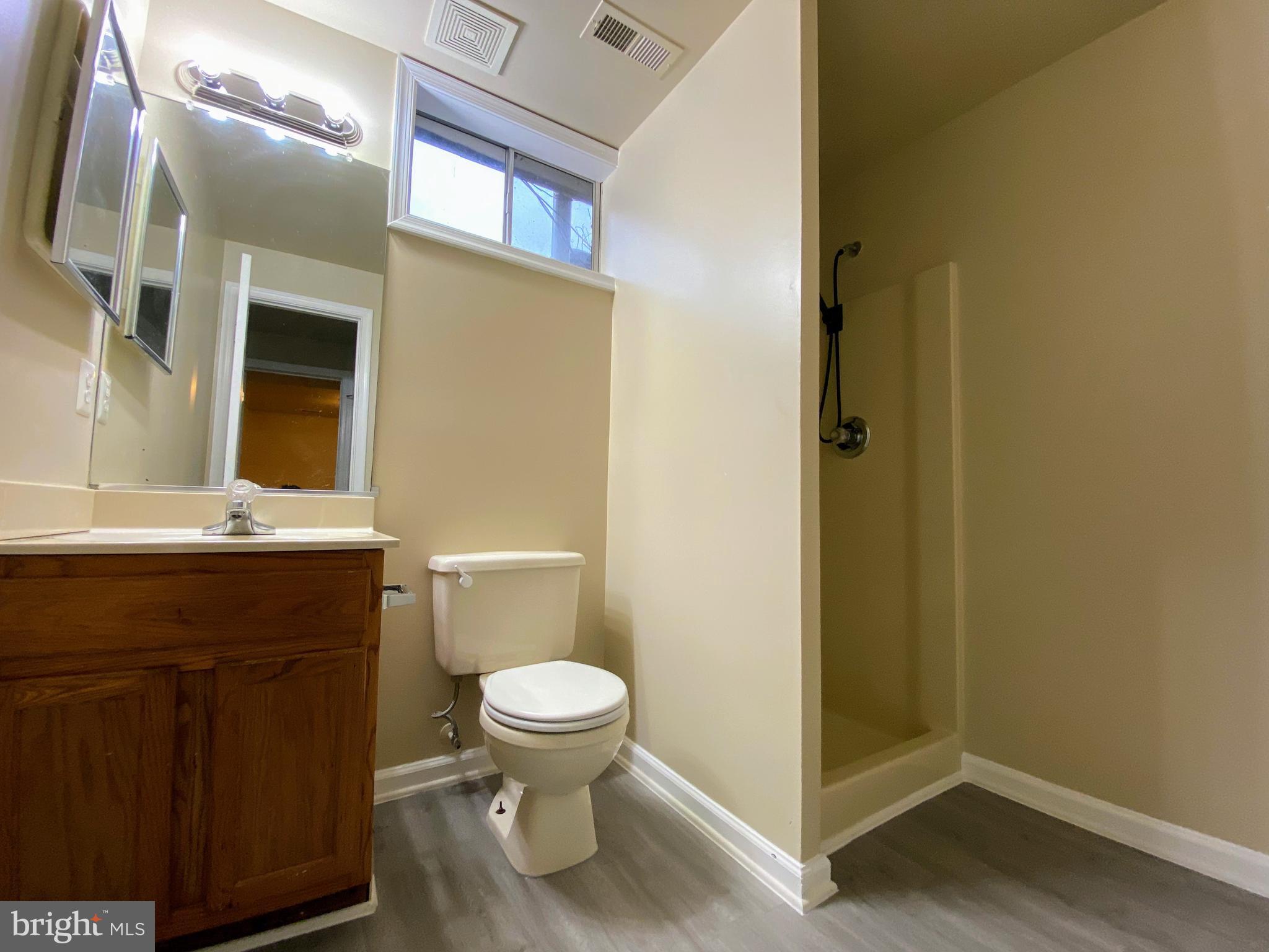 SHERATON HILLS SOUTH - Residential Lease