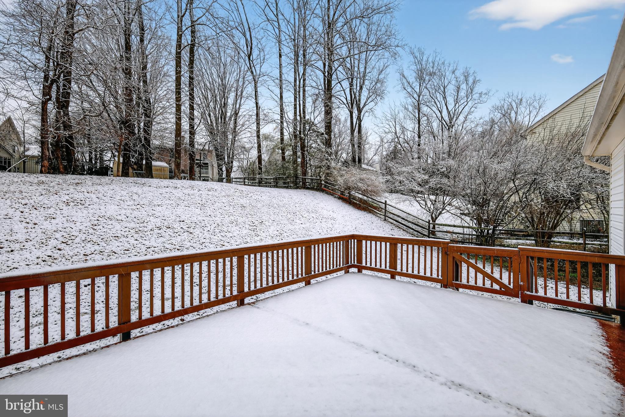 WILLOWS OF POTOMAC - Residential