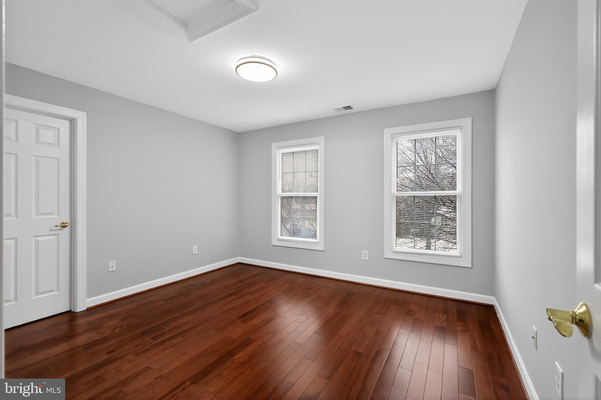 WILLOWS OF POTOMAC - Residential