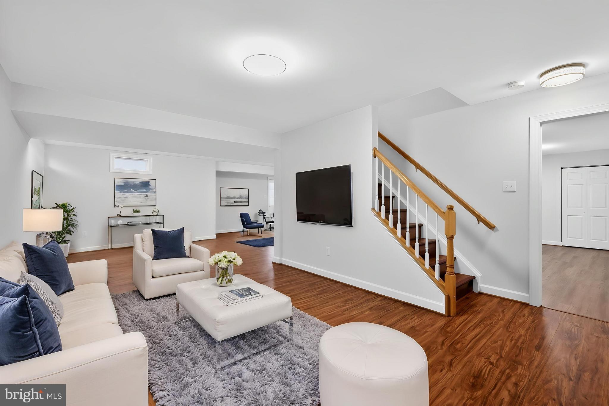 WILLOWS OF POTOMAC - Residential