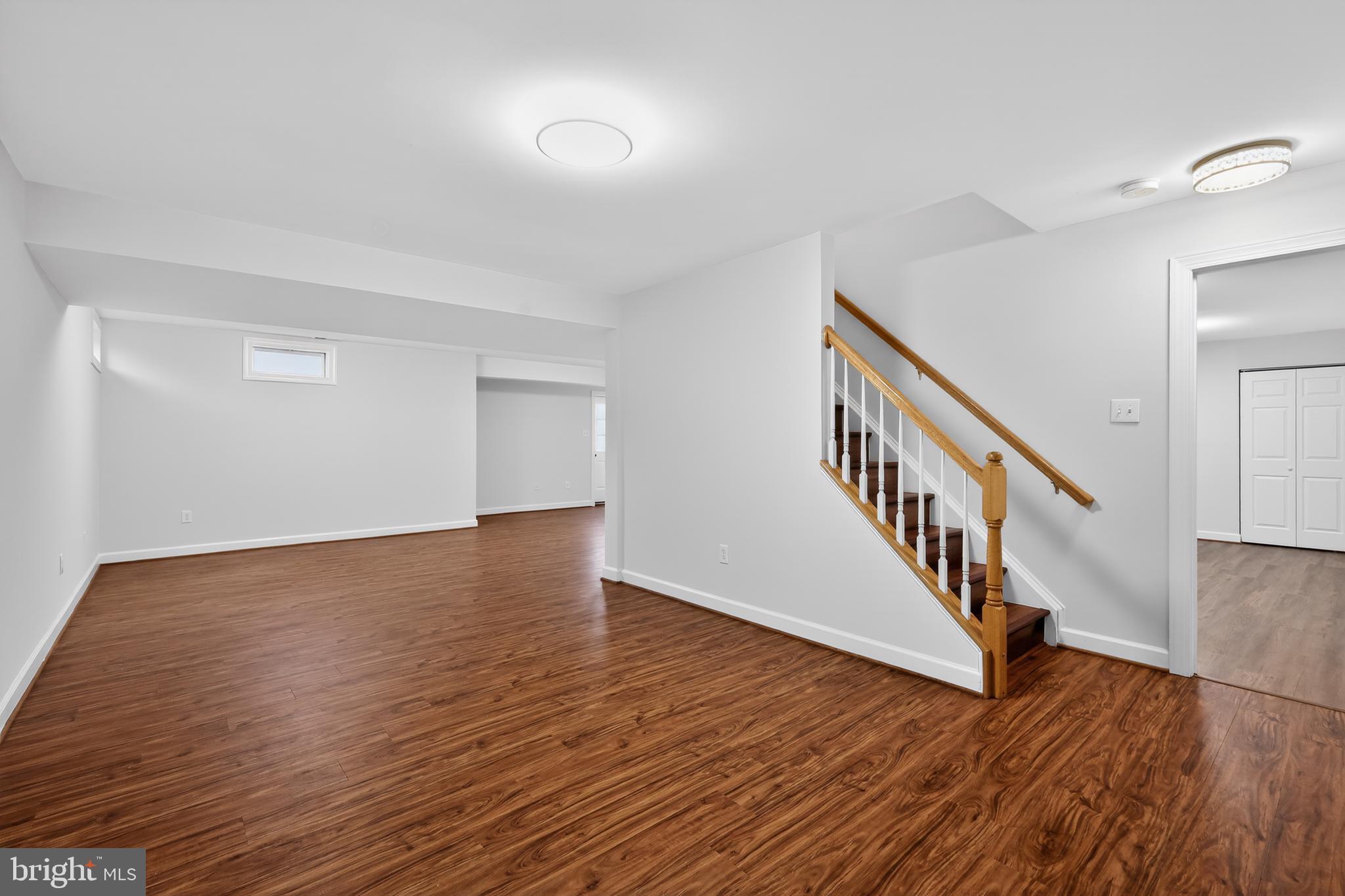 WILLOWS OF POTOMAC - Residential