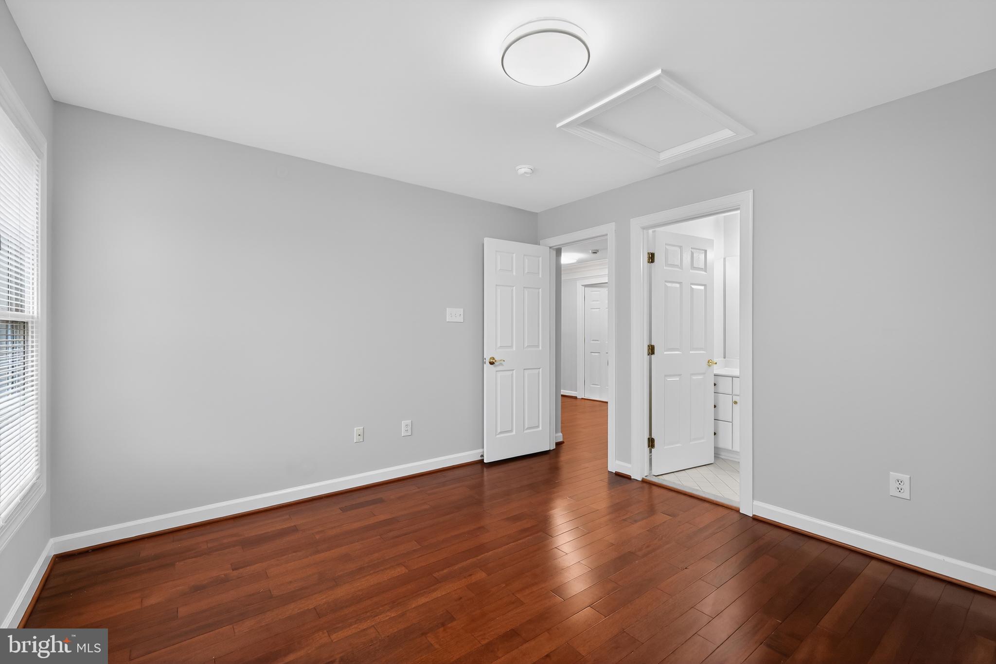 WILLOWS OF POTOMAC - Residential